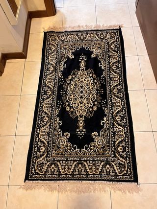 Tappeto Orientale Medaglione Nero Oro