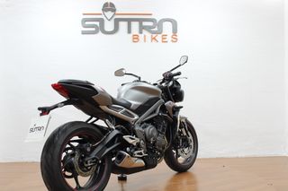 TRIUMPH STREET TRIPLE R| 2023 | 2.335 Km
