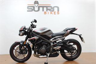 TRIUMPH STREET TRIPLE R| 2023 | 2.335 Km