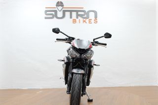 TRIUMPH STREET TRIPLE R| 2023 | 2.335 Km