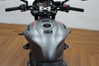 TRIUMPH STREET TRIPLE R| 2023 | 2.335 Km