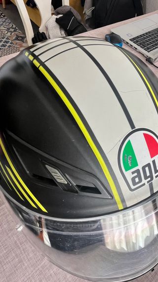 Casco AGV Talla M con intercomunicador