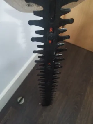 Cortasetos Black+Decker