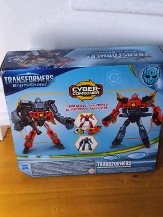 Transformers Earthspark Cyber-Combiner