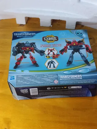 Transformers Earthspark Cyber-Combiner