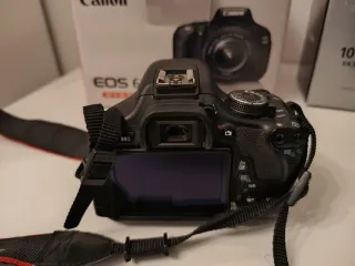 Canon EOS 600D + 3 obiettivi