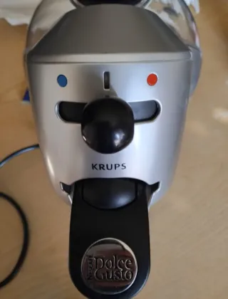 Cafetera Krups Dolce Gusto- Como nueva