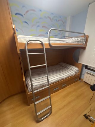 Literas de madera y metal