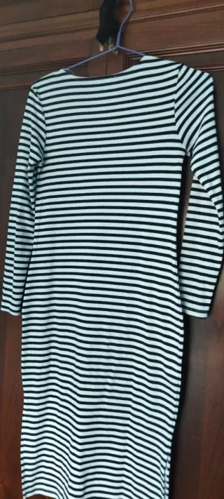 Abito a righe da donna