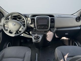 Nissan NV300 2017