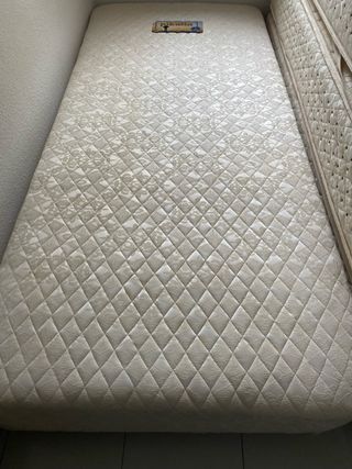2 Camas Premium Pikolino 90x200 Base y Colchón
