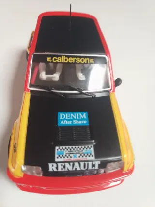 Coche Scalextric Renault 5 Analógico