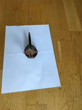 Candil antiguo de aceite.