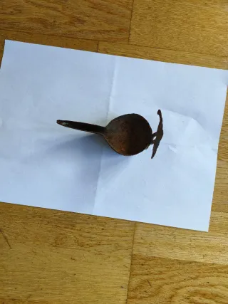 Candil antiguo de aceite.