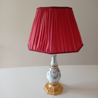 Lampada classica da tavolo in ceramica