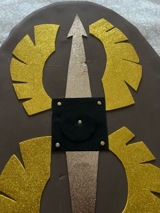 Espada y escudo romano