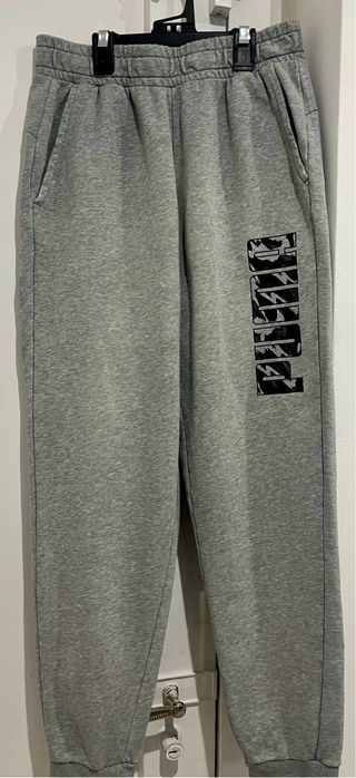 Pantalón chándal gris Puma