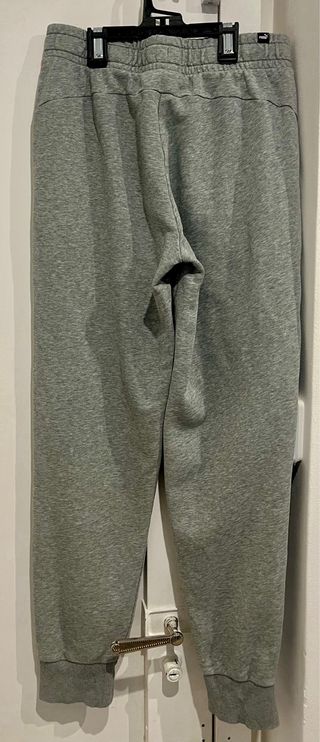 Pantalón chándal gris Puma