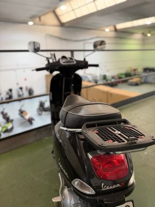 Vespa 125 Negra - 1878 km
