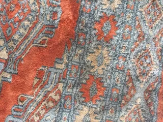 Alfombra de terciopelo naranja y gris