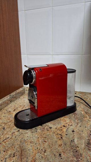 Cafetera Nespresso Pixie Krups Roja