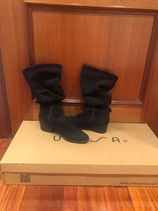 Botas altas piel negras talla 39 hechas en España