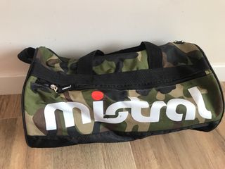 Bolsa de deporte Mistral camuflaje