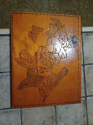 Tavoletta in legno intagliata con uccelli 22 x16