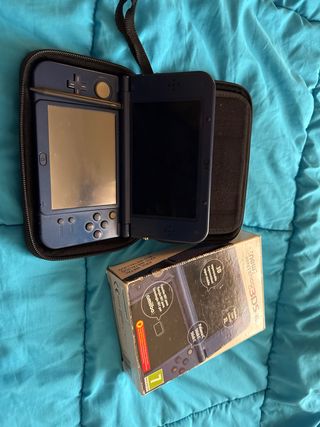 Nintendo New 3DS XL Azul + Funda y Juegos