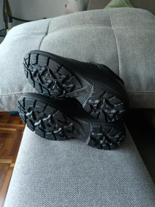 Zapatos Magnum Talla 39 Nuevos