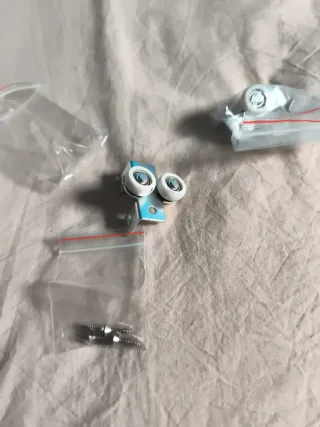 Ruedas para puertas correderas