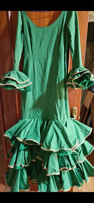 Traje de flamenca verde