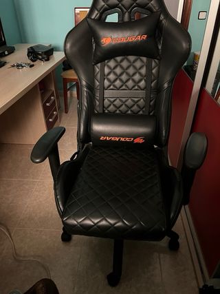 Silla Gaming Cougar Negra
