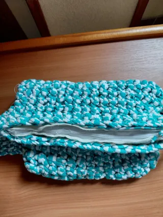 BOLSO DE "TRAPILLO", TEJIDO A MANO