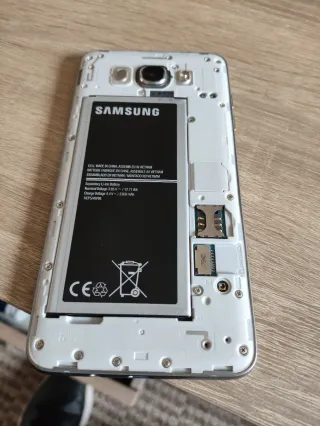 Samsung Galaxy J7 Nero 16GB