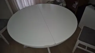 Mesa redonda Ikea + 4 sillas