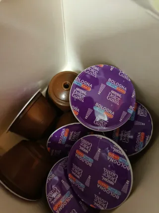 Cafetera Dolce Gusto DeLonghi Negra