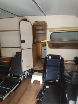 Caravana con avance y cocina tiene papeles para ci