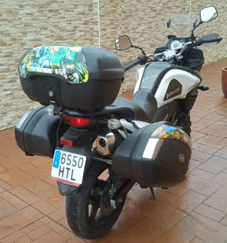 Suzuki v-strom 650c.c 70 cv
