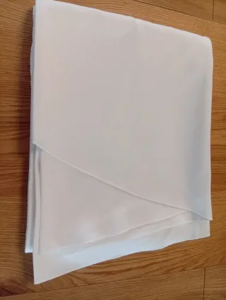 Mantel redondo grande blanco