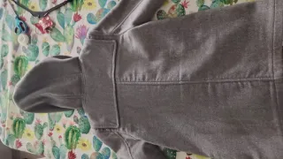 Trenca niña GAP gris