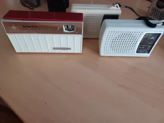 Radio Grundig Lote Beige/Negro