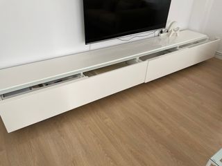 Mueble de comedor blanco lacado