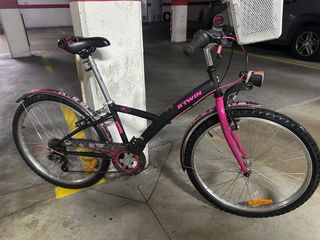 Bicicleta infantil BTWIN rosa y negra