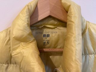 Chaleco Uniqlo Ultra Light Down Amarillo