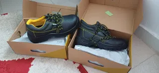 2 Zapatillas de seguridad Be Work Talla 42