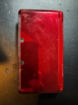 Nintendo 3DS rossa con carica usb c