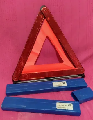 Pack 2 Triángulos de Seguridad Coche BMW