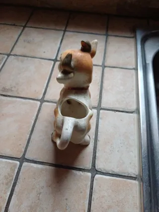 Porta latte in ceramica a forma di mucca