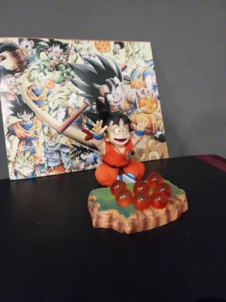 Goku Action Figure con Sfere del Drago